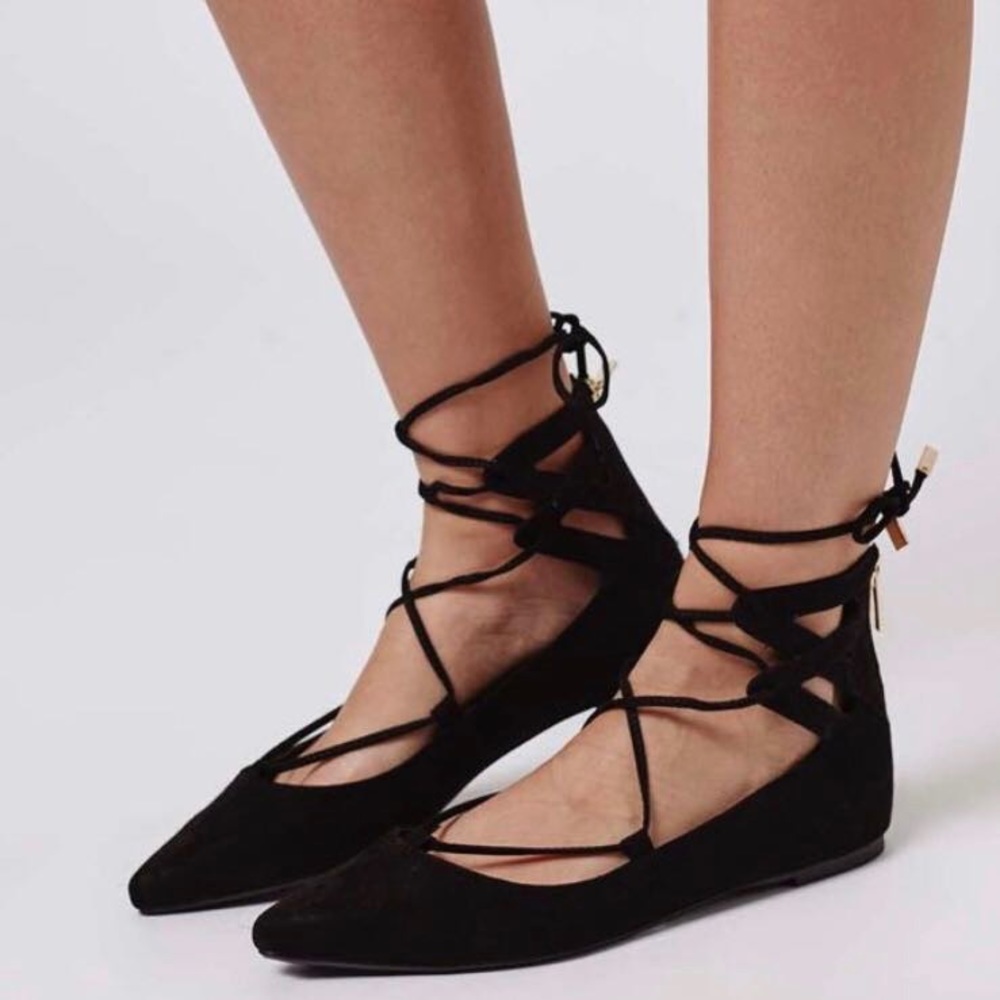 NWT Black Ghillie Lace Up Pointed Flats